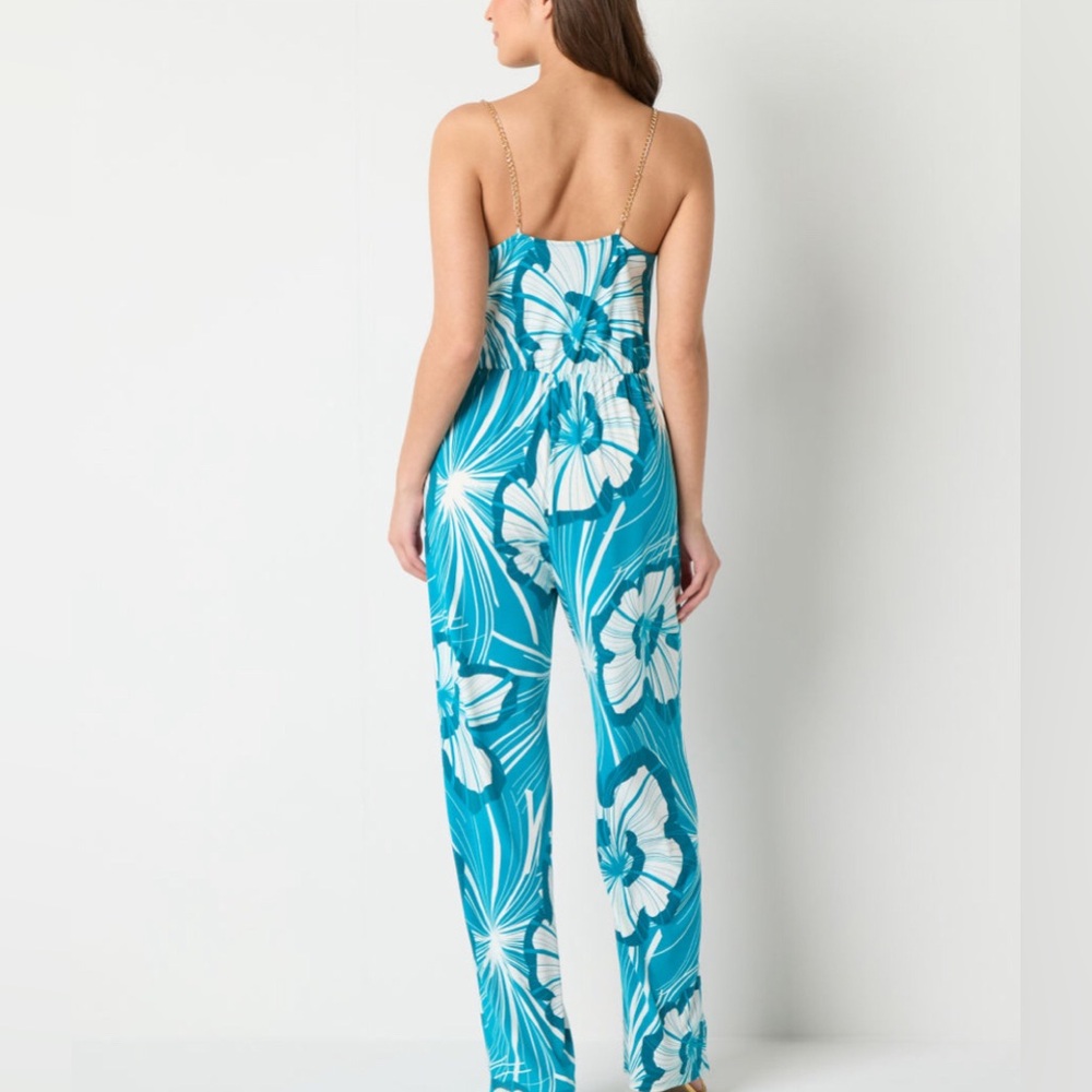 Bold Elements Chain Strap Cowl Jumpsuit Women’s Sleeveless Jumpsuit - Picture 3 of 3